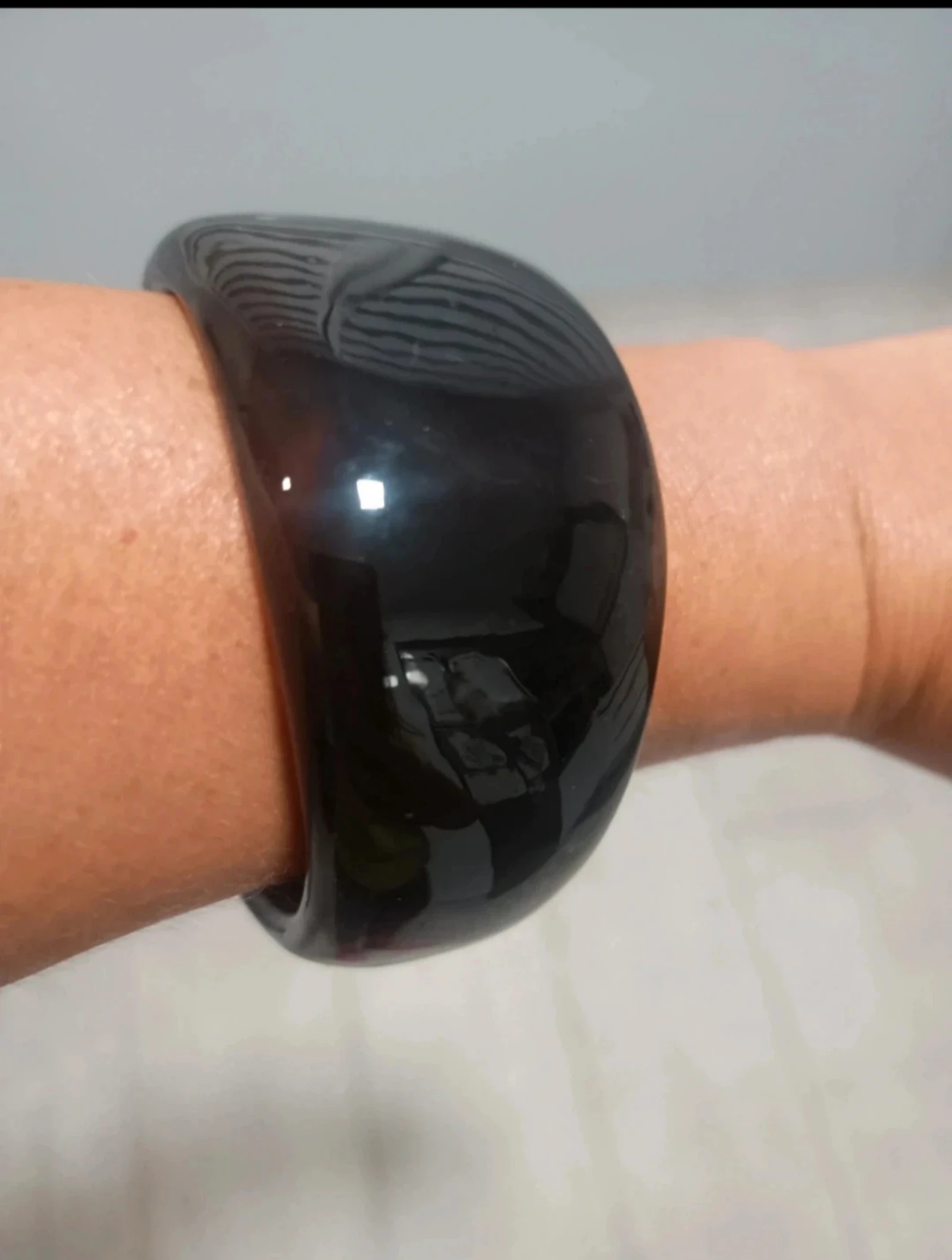 Brazalete resina marrón.Nuevo!